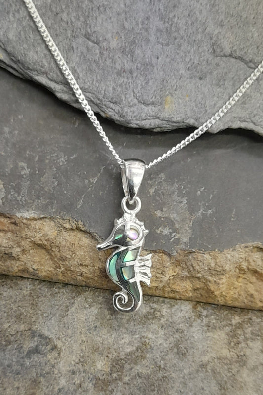 SP485BC - ABALONE SEAHORSE PENDANT 17X7MM