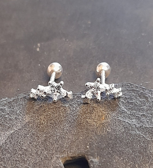 SS763B - NEW LABRET STYLE CZ 3 STAR STUD 8MM