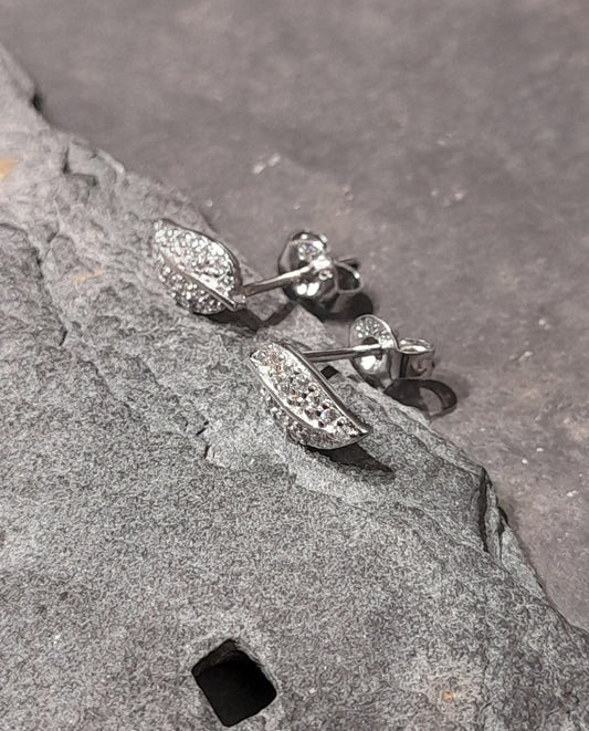 SS780B - Cz Leaf stud 8mm